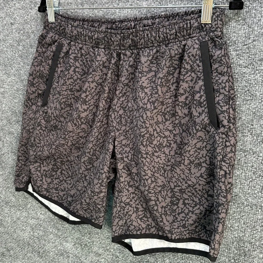 RVCA Mens Yogger Stretch Training Shorts Grey Black Abstract Camo Print Gym M